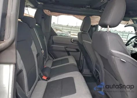 2021 Ford Bronco Base z USA, uszkodzony, nr VIN 1FMDE5DH7MLA99626